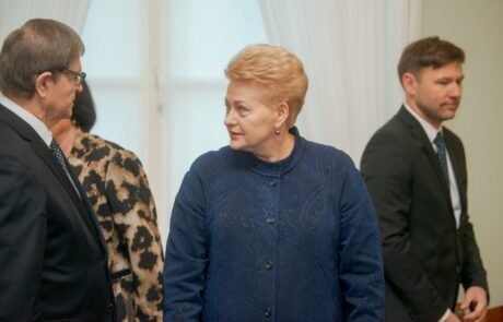 2018-12-06_074147663-89b17957-90b1-4fce-a2d4-1fd177d28a44