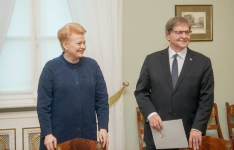 2018-12-06_074147730-0cdac42e-aaf9-4b4b-b4f9-db688458c78c